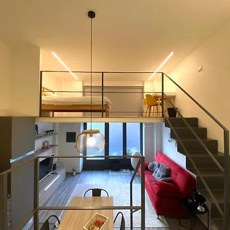 Loft Incantevole A Apartamento *